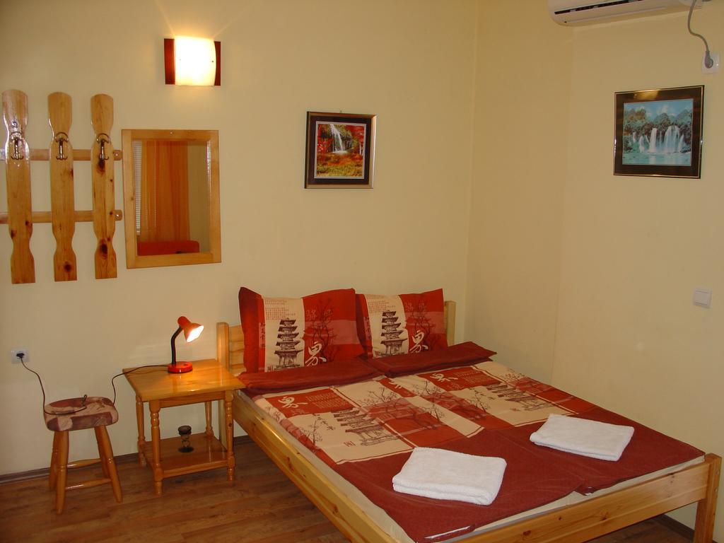 Guest House Alex Chernomorets Buitenkant foto